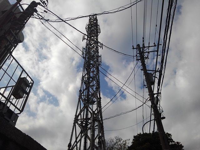 鉄塔と夏島貝塚 W321take2new’s diary