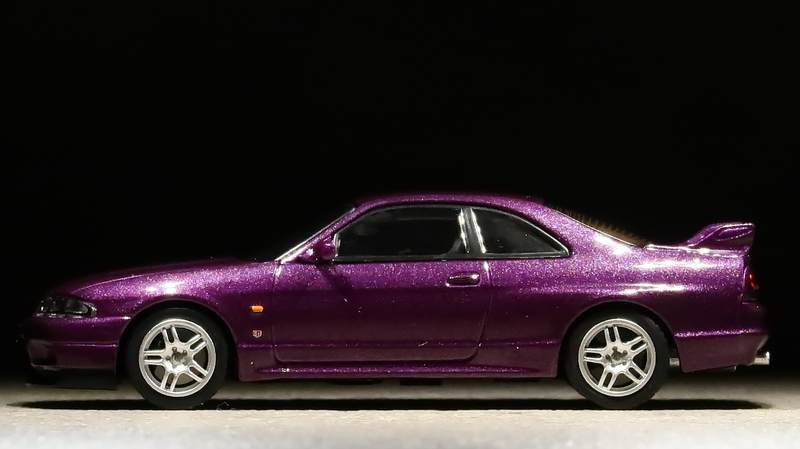 モデルインプレッション】 INNO Models 1/64 - Nissan Skyline