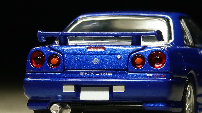 ミニカーレビュー】 Tomica Limited Vintage NEO LV-N353b - Nissan