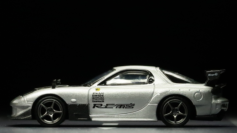 ミニカーレビュー】 Mini GT 1/64 - Mazda RX-7 RE-Amemiya (FD3S