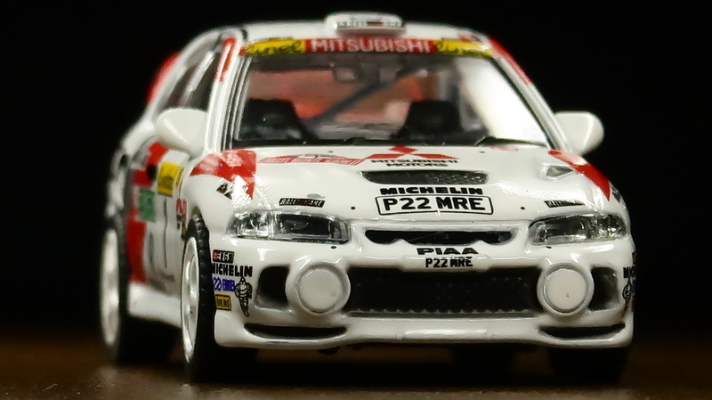 ミニカーレビュー】 Tarmac Works 1/64 - Mitsubishi Lancer Evolution