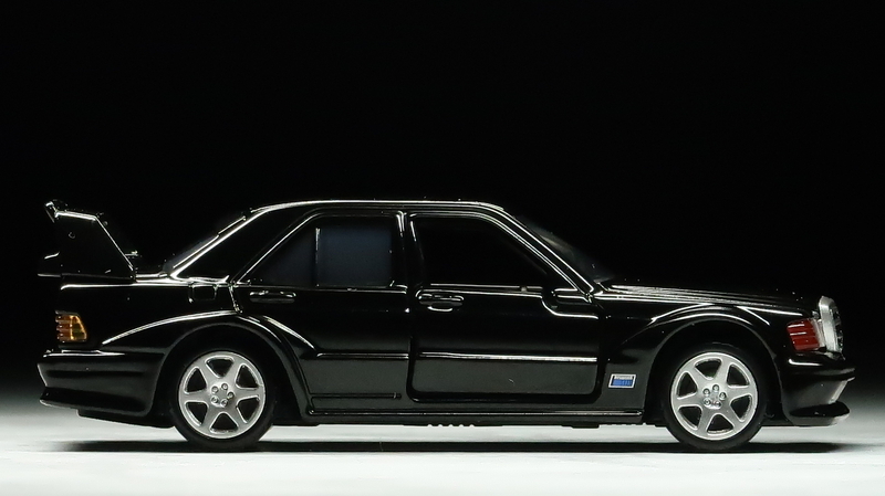 ミニカーレビュー】 Tomica Premium No.21 - Mercedes-Benz 190E 2.5