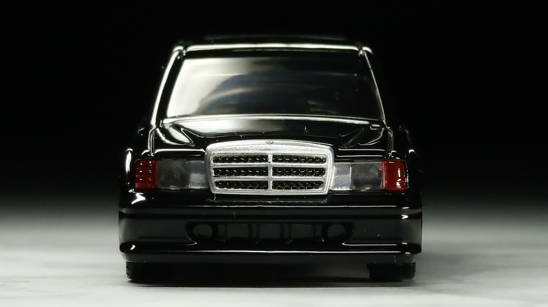 ミニカーレビュー】 Tomica Premium No.21 - Mercedes-Benz 190E 2.5