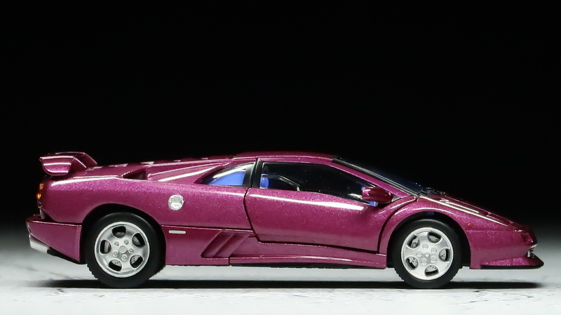 ミニカーレビュー】 Tomica Limited Vintage NEO LV-N - Lamborghini