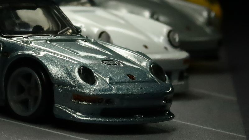 ミニカーレビュー】 Hotwheels Premium Modern Classics - Porsche 993