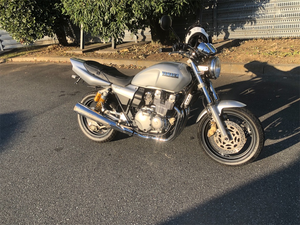DIY】素人がバイクの全塗装やってみたw板金屋さんに教えてもらった 