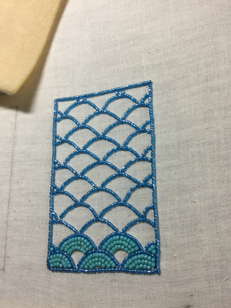 ターコイズブルーで和柄【ビーズ刺繍】 - Wendy. のビーズ刺繍日記