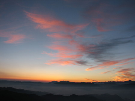 谷川岳朝焼け