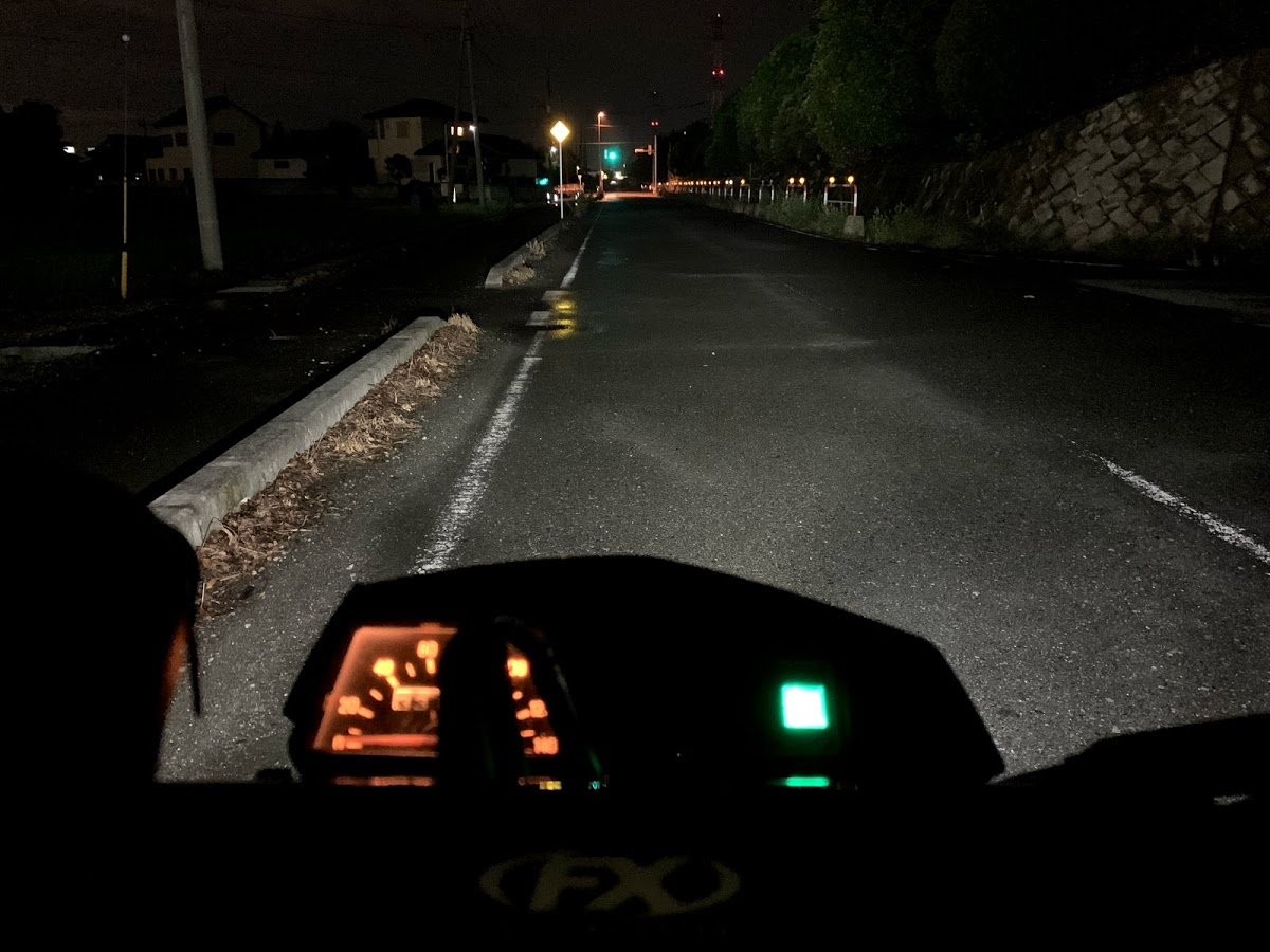 手直し記事 オフロードバイクにフォグランプを取り付ける 鈍速巡航