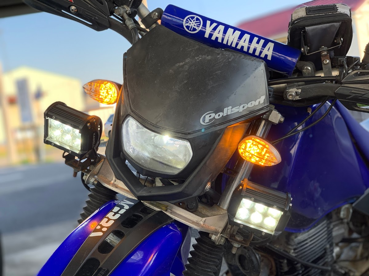 TW200 純正ヘッドライトフロントウインカー