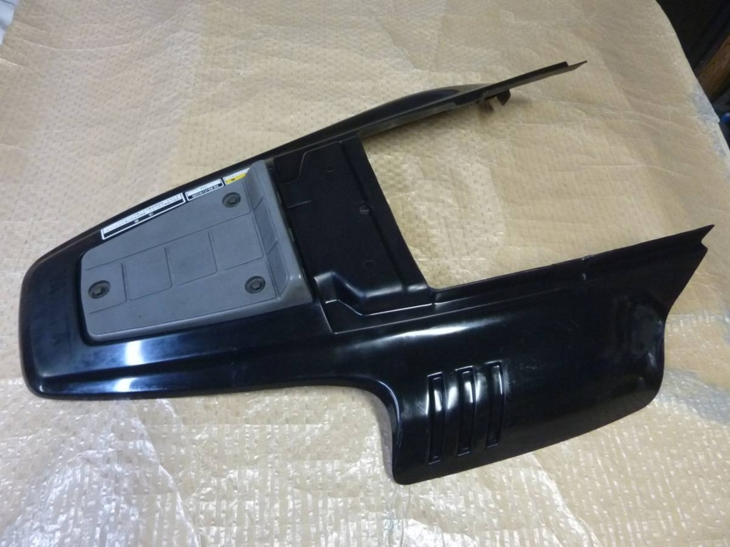 TW200 2JL純正テールカウル リアフェンダー シートレール