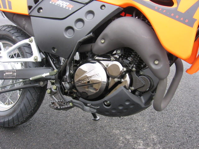 TW200のような中華バイク ～Zongshen Sierra 200～ - 鈍速巡航