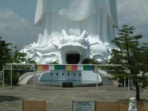 仙台大観音の入り口