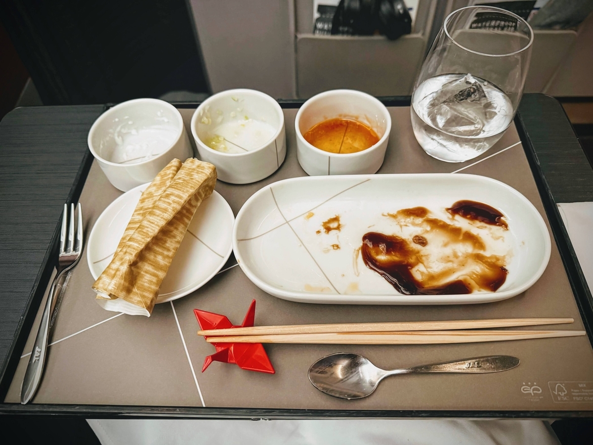 JAL国内線ファーストクラス 2025年10月下旬の機内食(夕食・羽田着