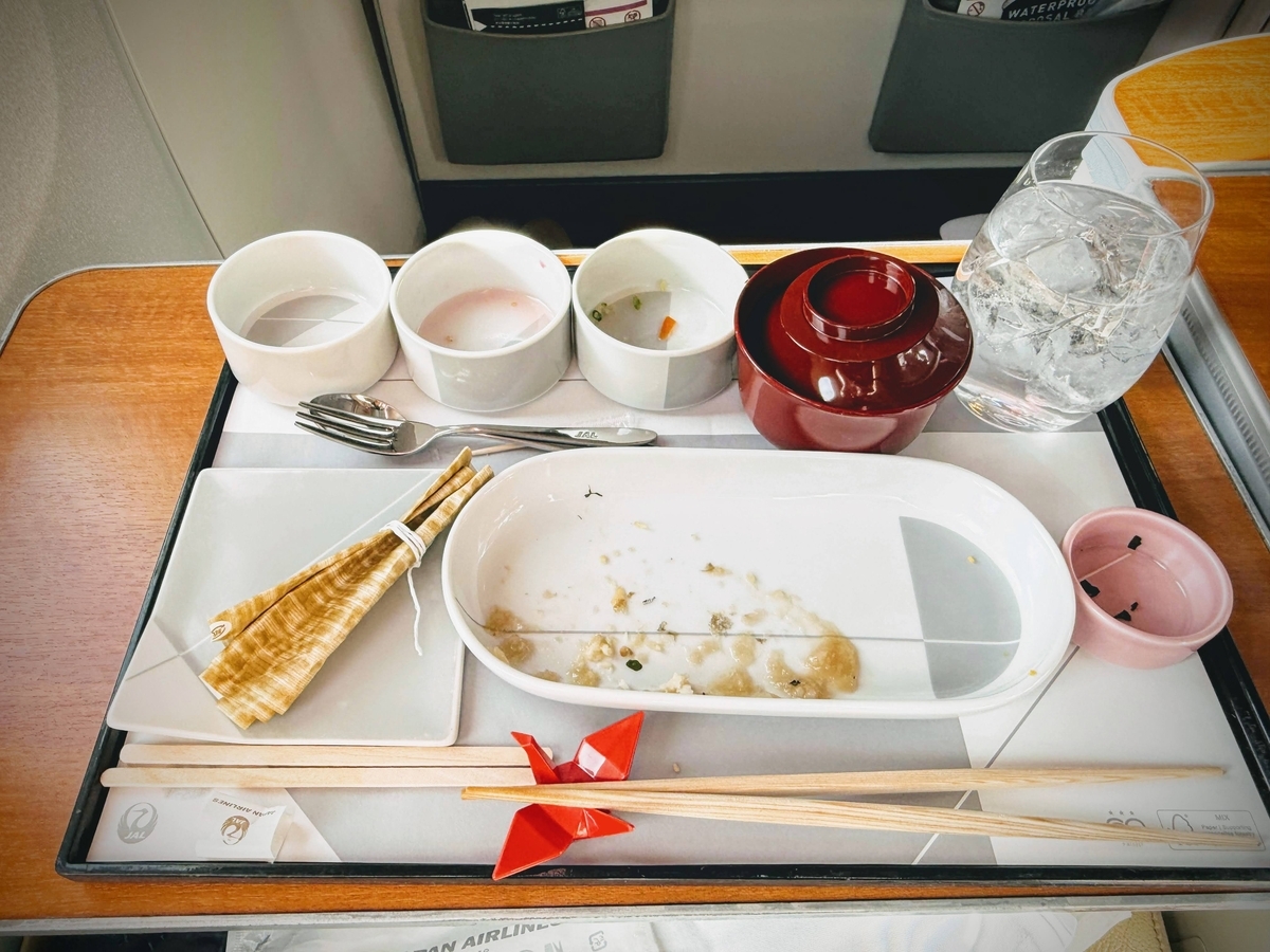 JAL国内線ファーストクラス 2025年10月上旬の機内食(朝食・羽田発)