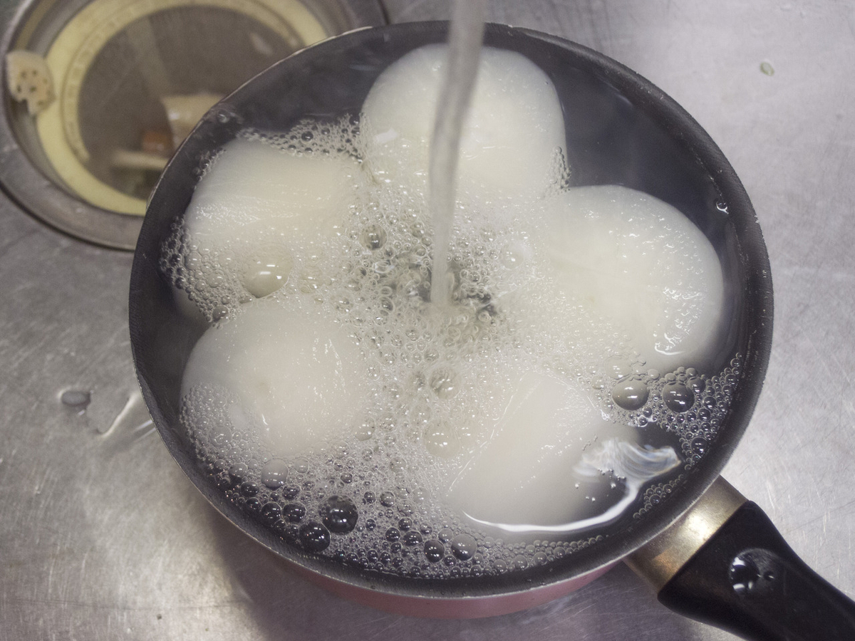 おでん, 下ごしらえ, 準備, 下拵え, 大根, 蒟蒻, こんにゃく, おでん鍋