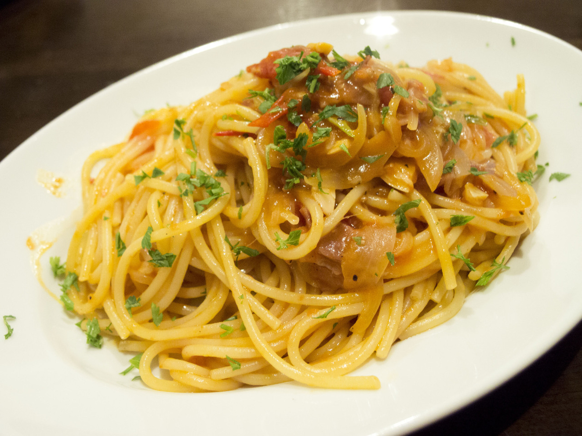 トマトソース, トマト, イタリアン, 落合, シェフ,落合務, ラベットラ, レシピ, トマト缶, パスタ, 使い方