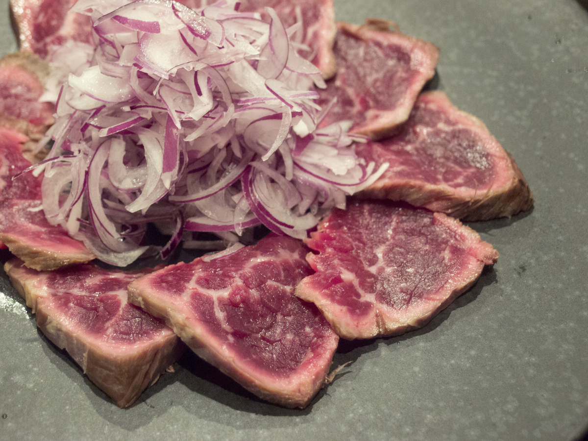 牛肉, たたき, タタキ, ポン酢, 卵黄ソース, 安全, レシピ