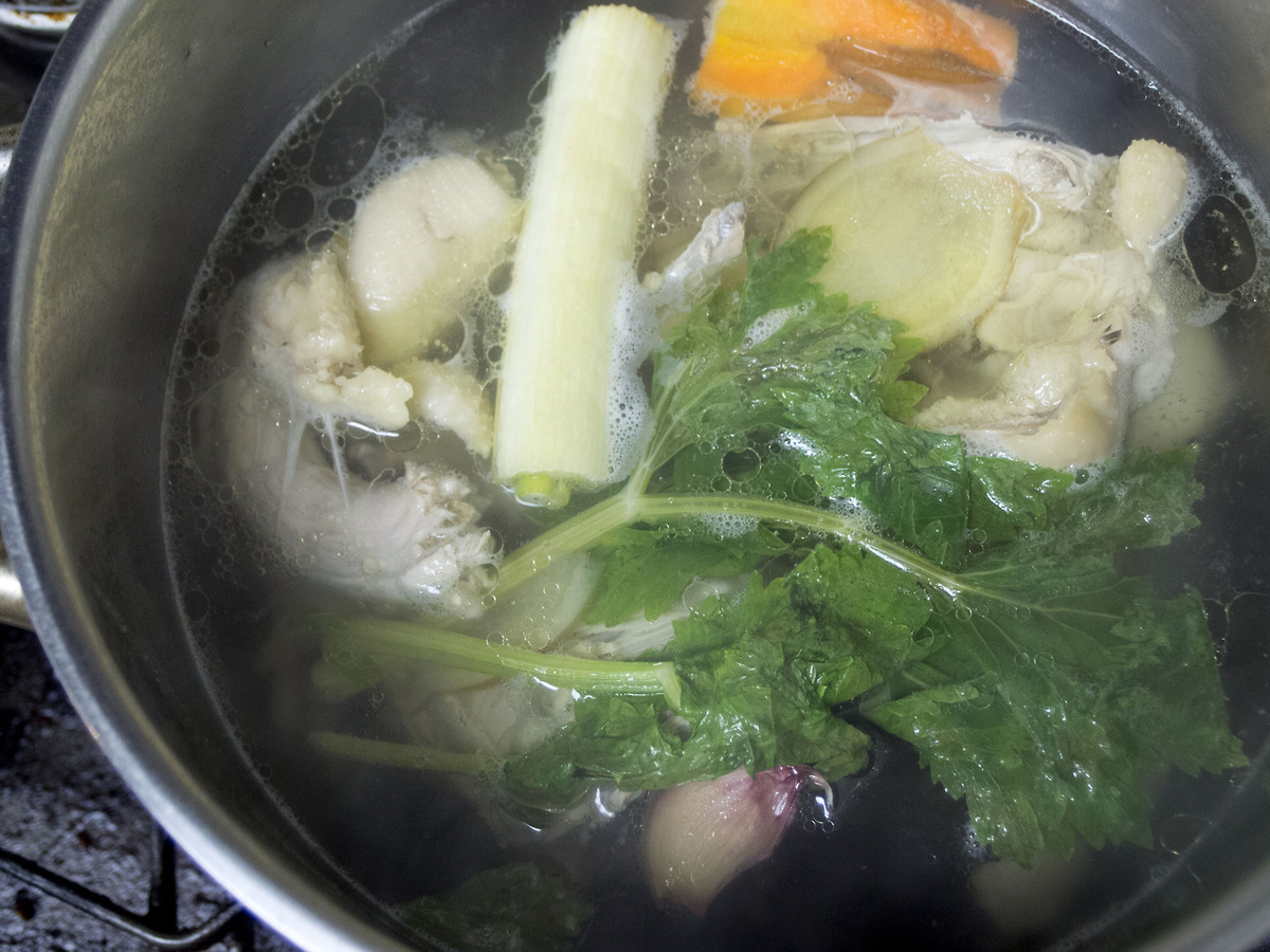 鶏ガラ, 出汁, ルーローハン, ジーローハン, 魯肉飯, 鶏肉飯