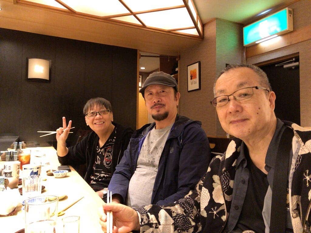 右起从前往后依次是佐久间晃、关口和之、堀井雄二