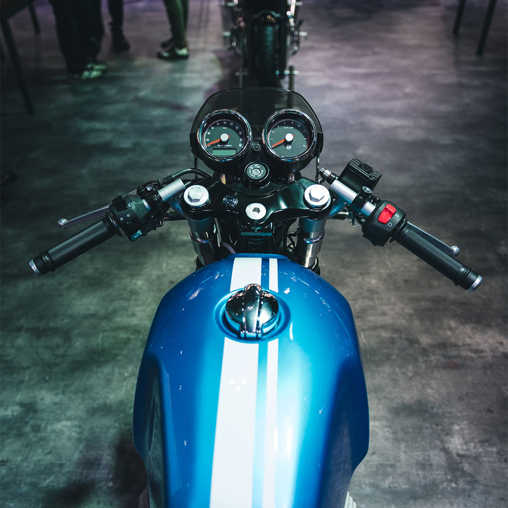 ロイヤルエンフィールドの新型コンチネンタルGT650が震える