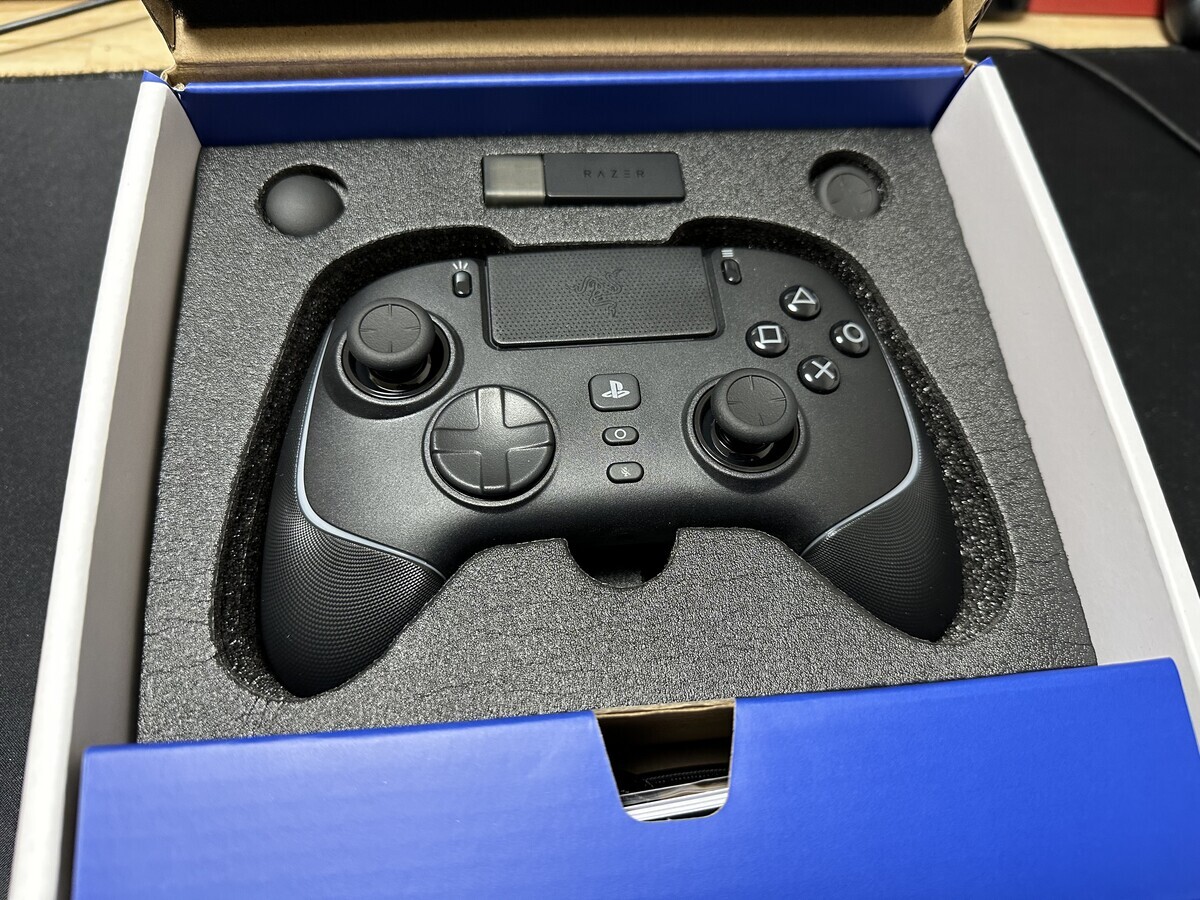 超高級PS5用コントローラー Wolverine V2 Pro 買ってみたよ