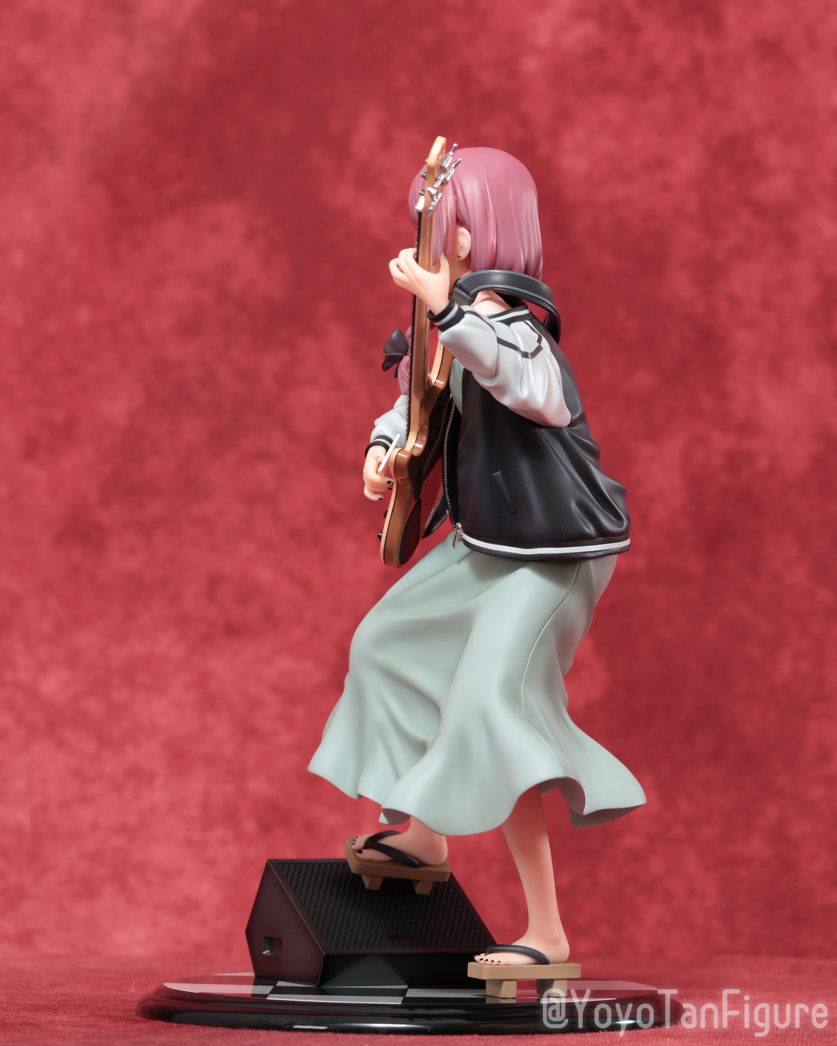 フィギュアお迎え ぼっち・ざ・ろっく！ 伊地知虹夏 1/7ケール