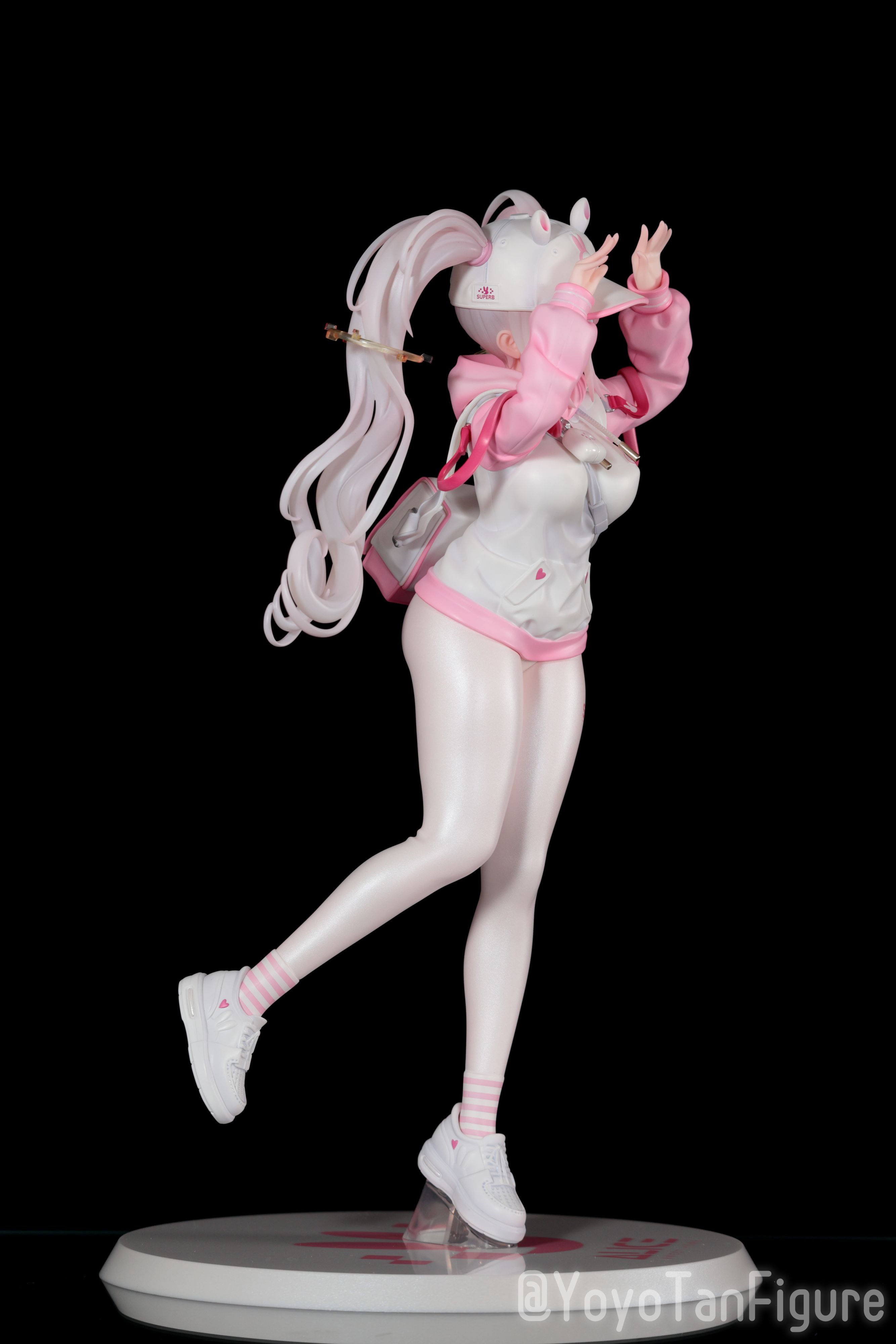 フィギュアお迎え 勝利の女神：NIKKE アリス スイートホーム 1/7