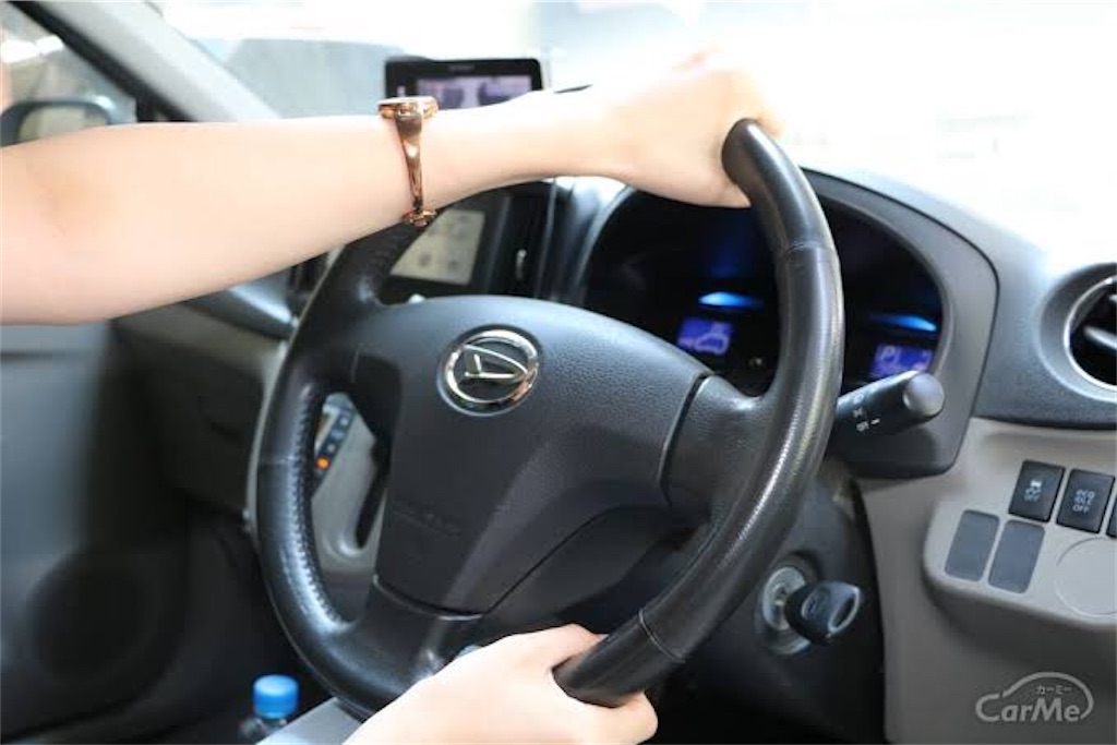 9時15分 10時10分 ハンドルの持ち方 Y S Factory Blog