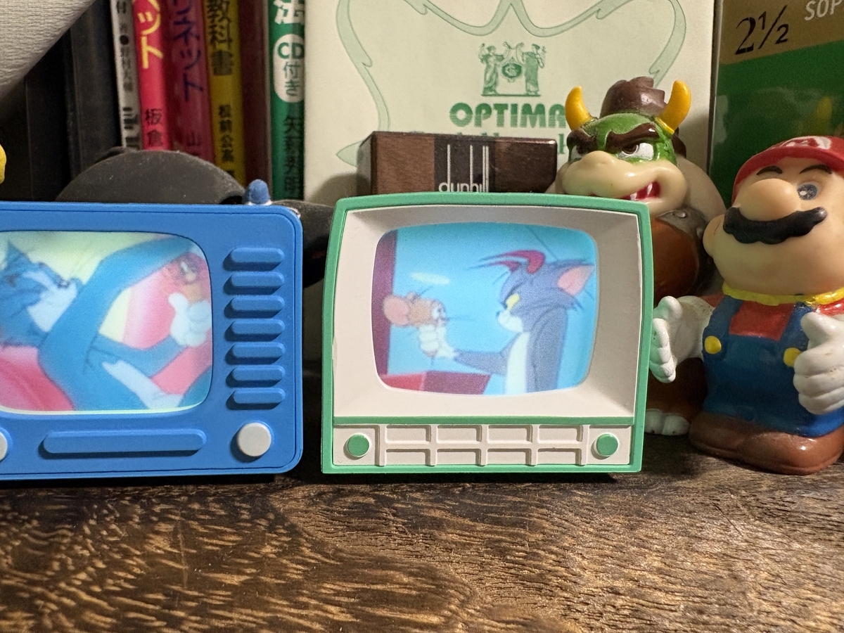 TOM and JERRY レトロTV」というトムとジェリーのガチャガチャを2回 