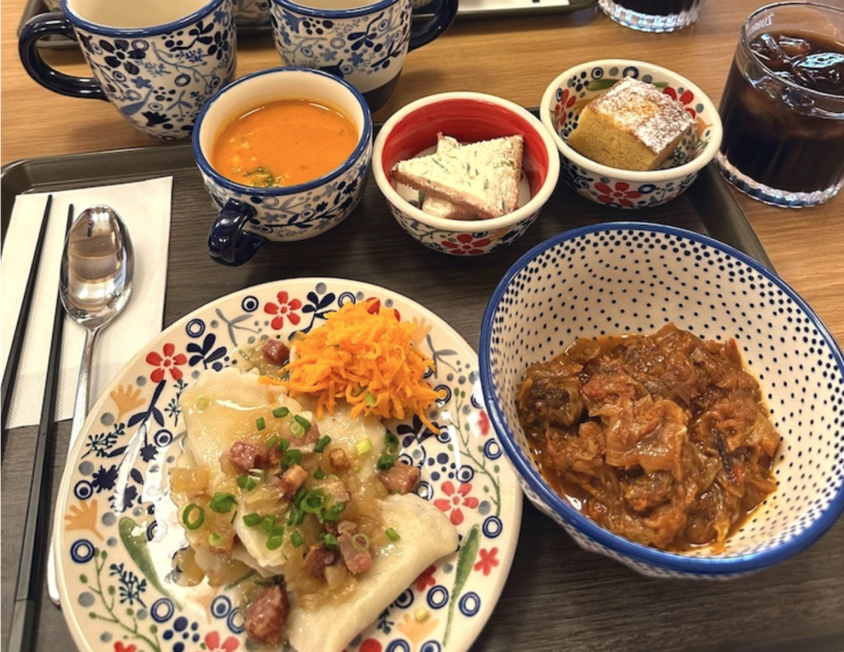 大阪・関西万博🚩】ポーランド料理に感動！可愛い陶器と本場の味を