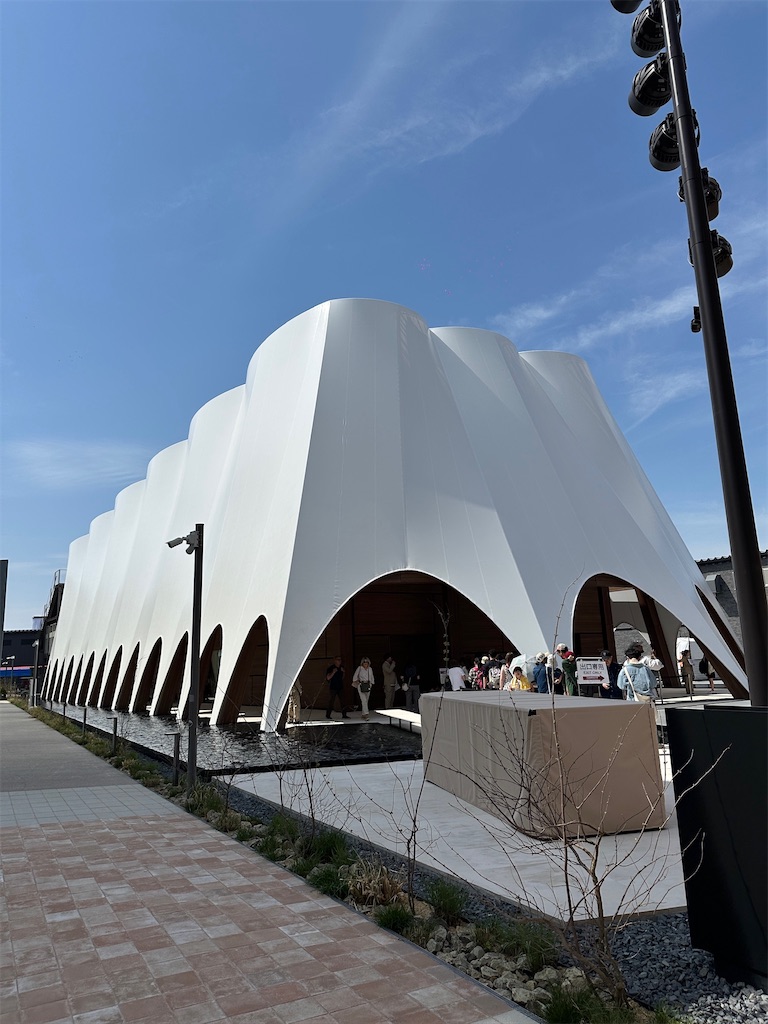 大阪・関西万博2025】予約なしで入れるカタールパビリオン🇶🇦建築家隈