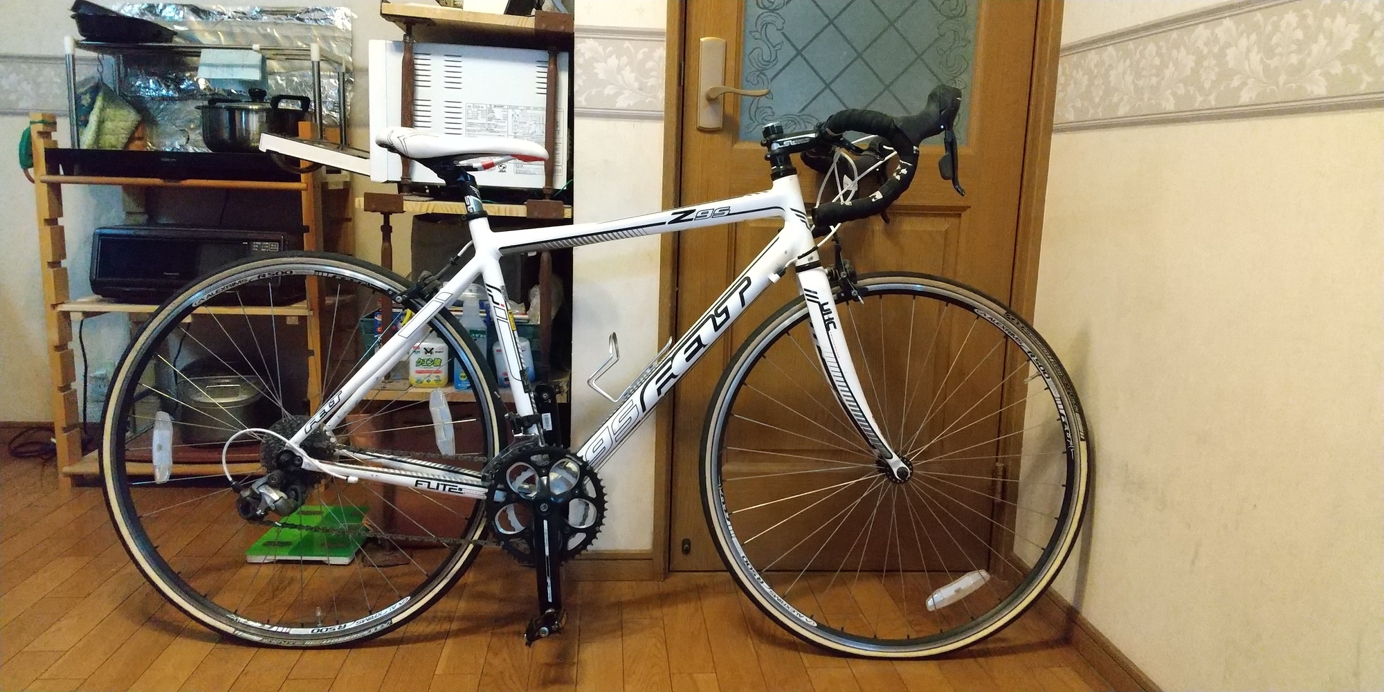 親父のFELT Z95を数年ぶりに動かすためにいろいろ治したりする！～前編～クランクのペダルのネジ山が潰れていた(^_^;) ゆ