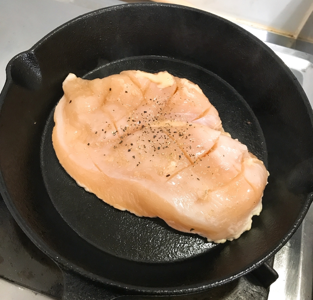 鶏胸肉をスキレットで焼くだけで美味い ザマヒデオぶろぐ