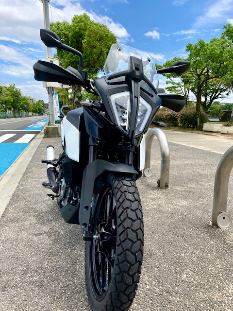390 ADVENTURE