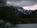 [風景・景観][雪][山][湖]戸隠高原・鏡池にて