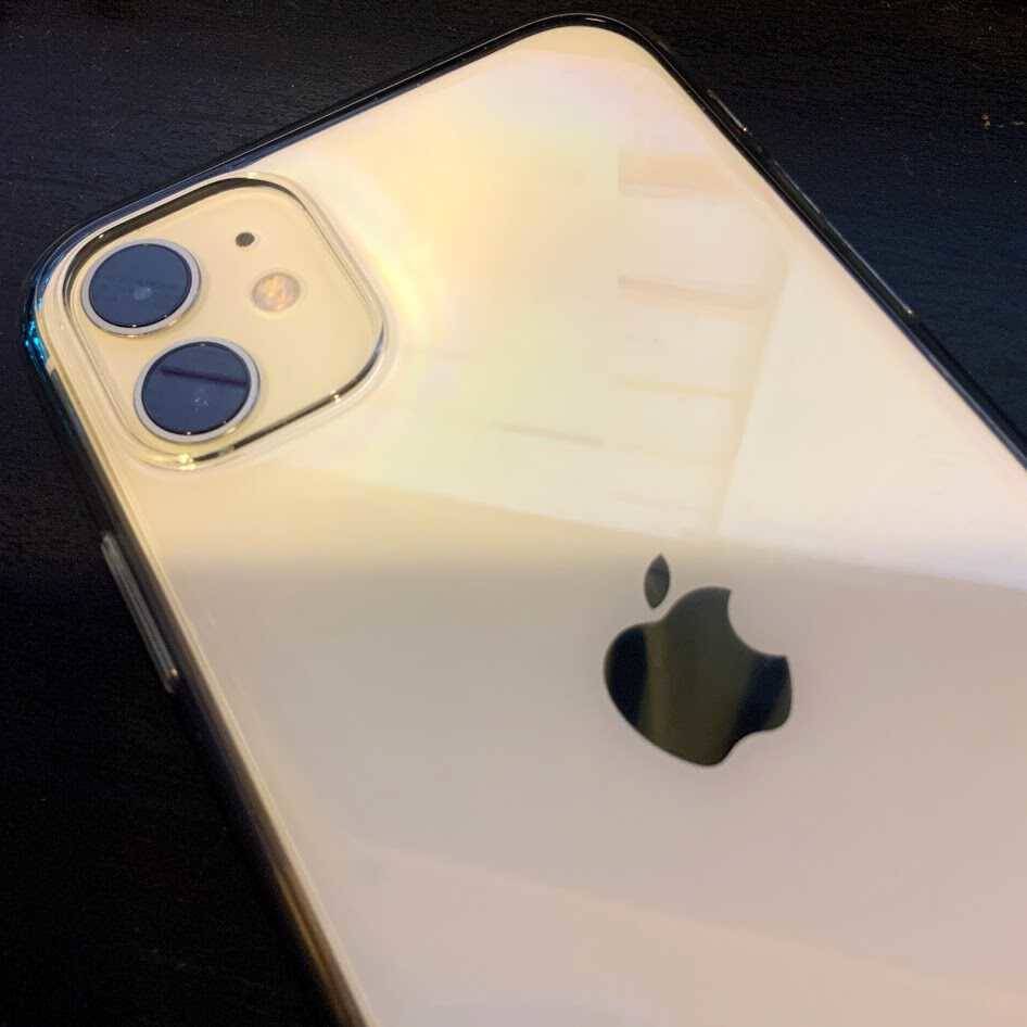 透明感がすごい！おすすめapple純正iPhone11クリアケース
