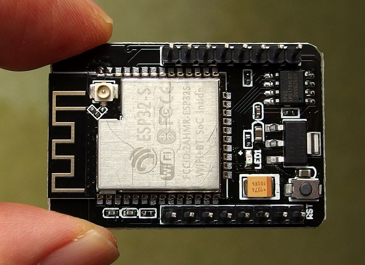 かんたんな映像サーバー Arduino Esp32 の実験 勝手な電子工作