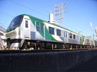 東急池上線新型車両7000系（雪が谷大塚）