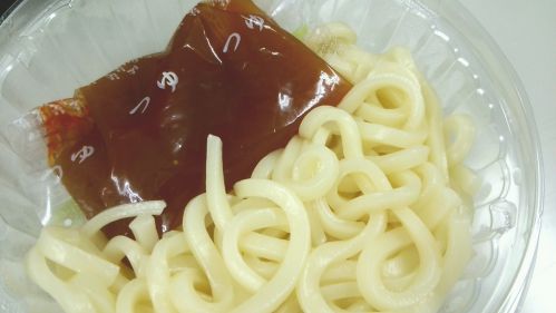 セブンイレブン『ピリッと辛口！冷しキムチうどん』