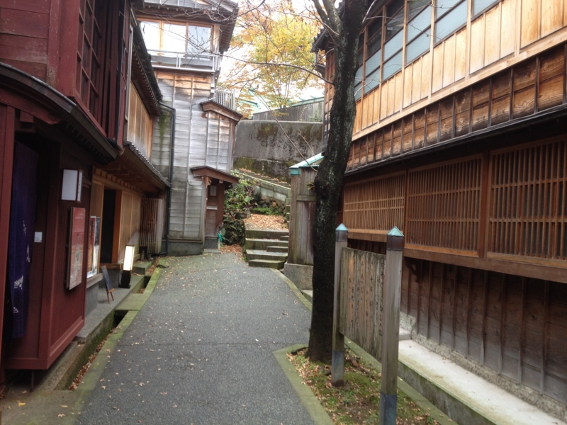 f:id:aar-hd:20111204224924j:image