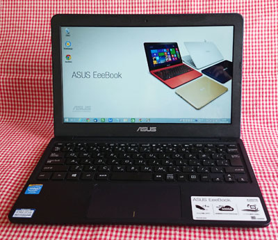 EeeBook X205TAの起動画面