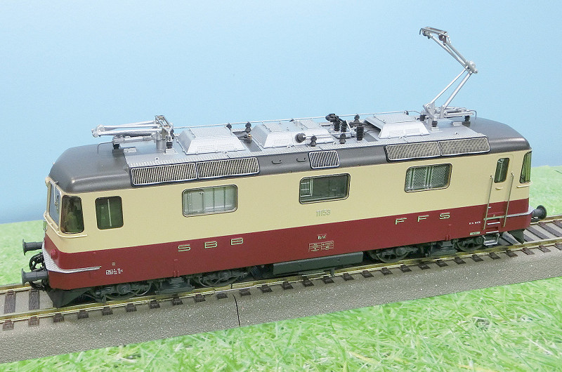 Roco 72401 SBB Re4/4 11158 その1 - 穂の原でんしゃ製作所