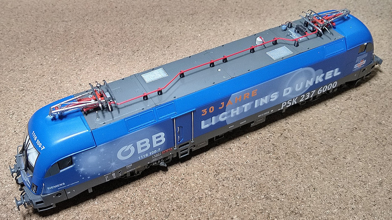 Roco 63675 ÖBB 1116 100-7 '30Jahre Licht ins Dunkel' その1