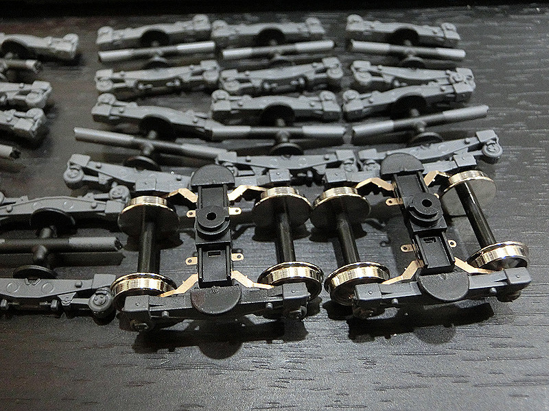 PLUMの209系キットを作り始める その3 - 穂の原でんしゃ製作所