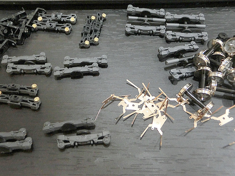 PLUMの209系キットを作り始める その3 - 穂の原でんしゃ製作所