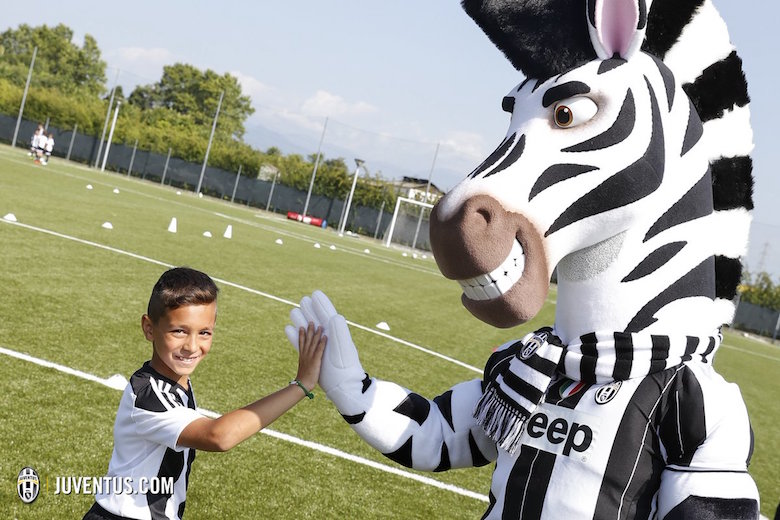 ユベントス チームマスコット ｊ の名前を変更 No Juve No Life