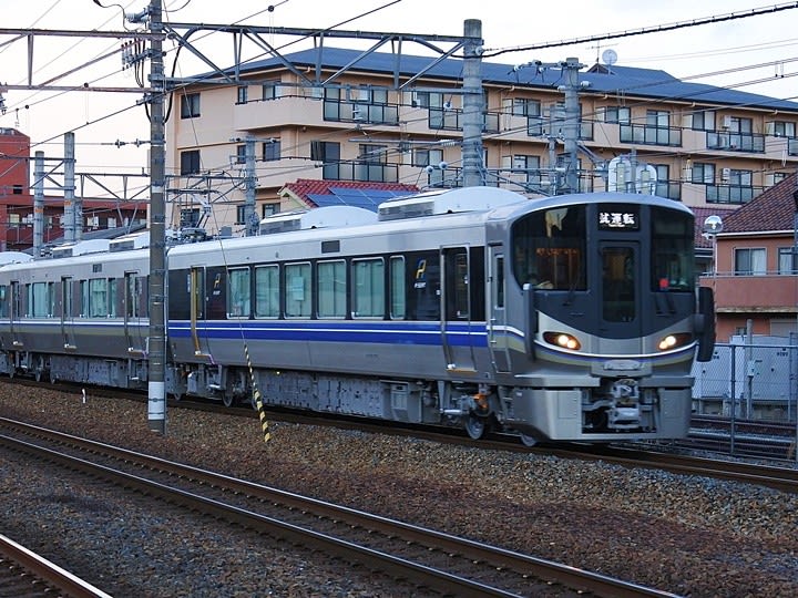 225系Aシート車試運転