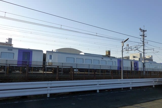 キハ261系5000番台ラベンダー編成