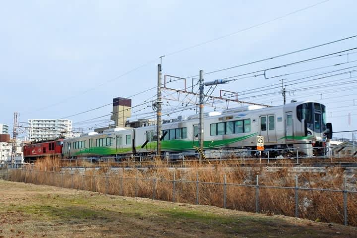 あいの風とやま鉄道521系